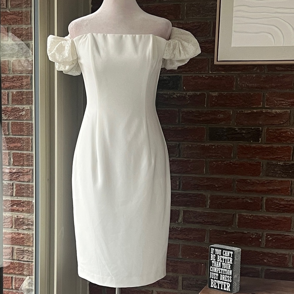 Black Halo Arden Off-the-Shoulder Dress with Sequin Detail Size 2 NWT